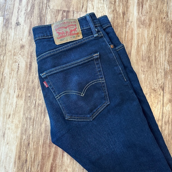 512 Slim Taper LEVI'S Men's Jeans (31x32) Dark Wash - Picture 4 of 6